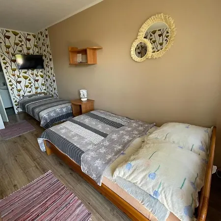 U Arlety - Pokoje Goscinne I Apartament Darlowko
