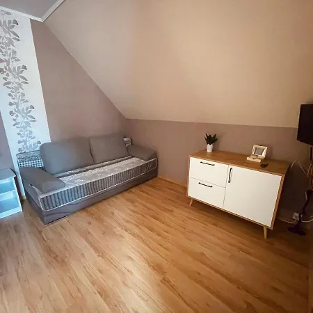 U Arlety - Pokoje Goscinne I Apartament